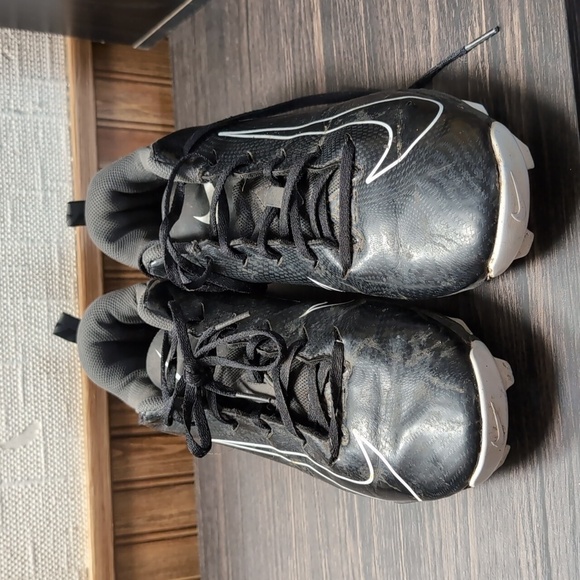 Nike Vapor Untouchable Shark 3 Black Low-Top Football Cleats Size 10.5 - Picture 2 of 7